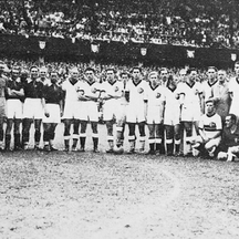 Első magyar-osztrák labdarúgó-találkozó (1945. augusztus 19.) Első magyar-osztrák labdarúgó-találkozó (1945. augusztus 19.)