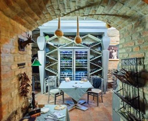 220 year-old cellar restaurant - Hungarian Dishes in the Spotlight
